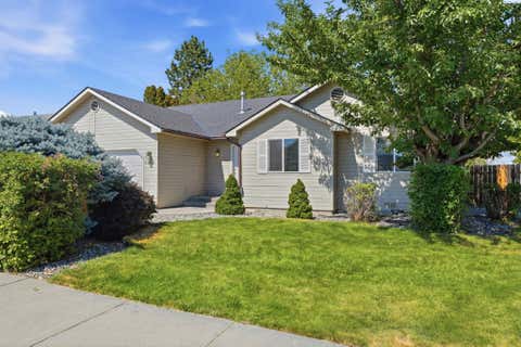 Photo of 1412 W 24th Loop, Kennewick, WA 99337 (MLS # 295560)