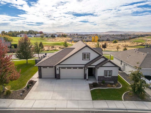 Photo of 2713 Torrey Pines Way, Richland, WA 99354 (MLS # 297258)