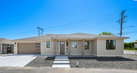 Photo of 1821 S Union St, Kennewick, WA 99338 (MLS # 293628)