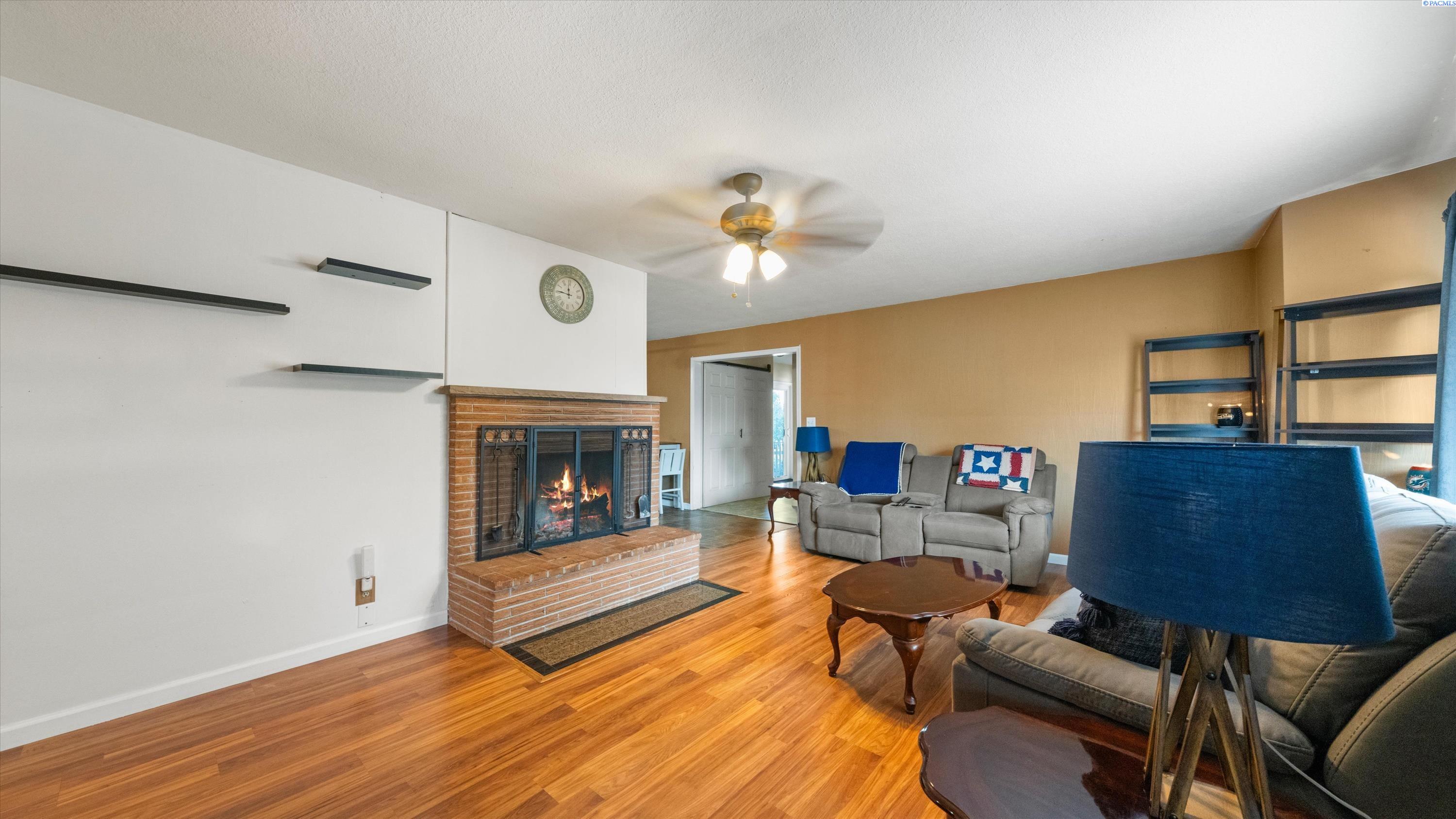 416 N Road 36
