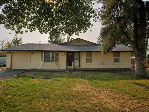 Photo of 270 Kinne Lane, Selah, WA 98942 (MLS # 295670)