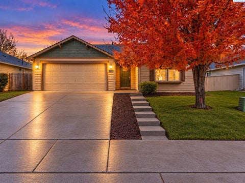 Photo of 2208 S Kellogg Pl, Kennewick, WA 99338 (MLS # 297398)