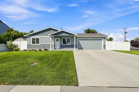 Photo of 1217 Perkins Avenue, Richland, WA 99354 (MLS # 295478)