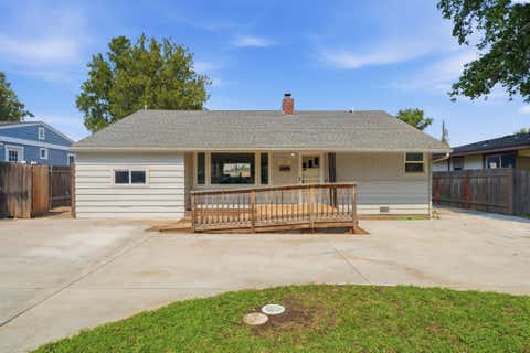 Photo of 1926 W 6th Ave, Kennewick, WA 99336 (MLS # 295577)