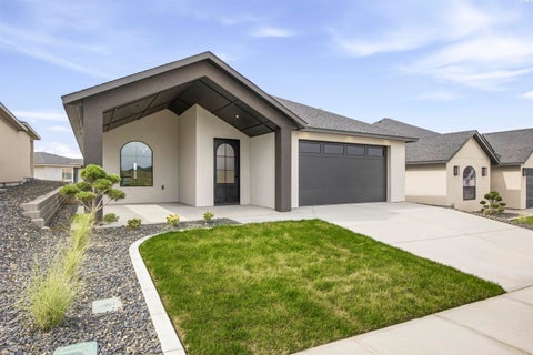 Photo of 2999 Meadowlark Ave, Richland, WA 99352 (MLS # 296555)