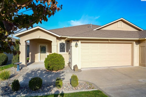 Photo of 3578 Waterford St, Richland, WA 99352 (MLS # 297410)