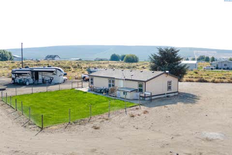 Photo of 24617 E Sr 224 NE, Benton City, WA 99320 (MLS # 295893)