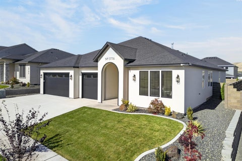 Photo of 3776 Boxberger St, Richland, WA 99352 (MLS # 297015)