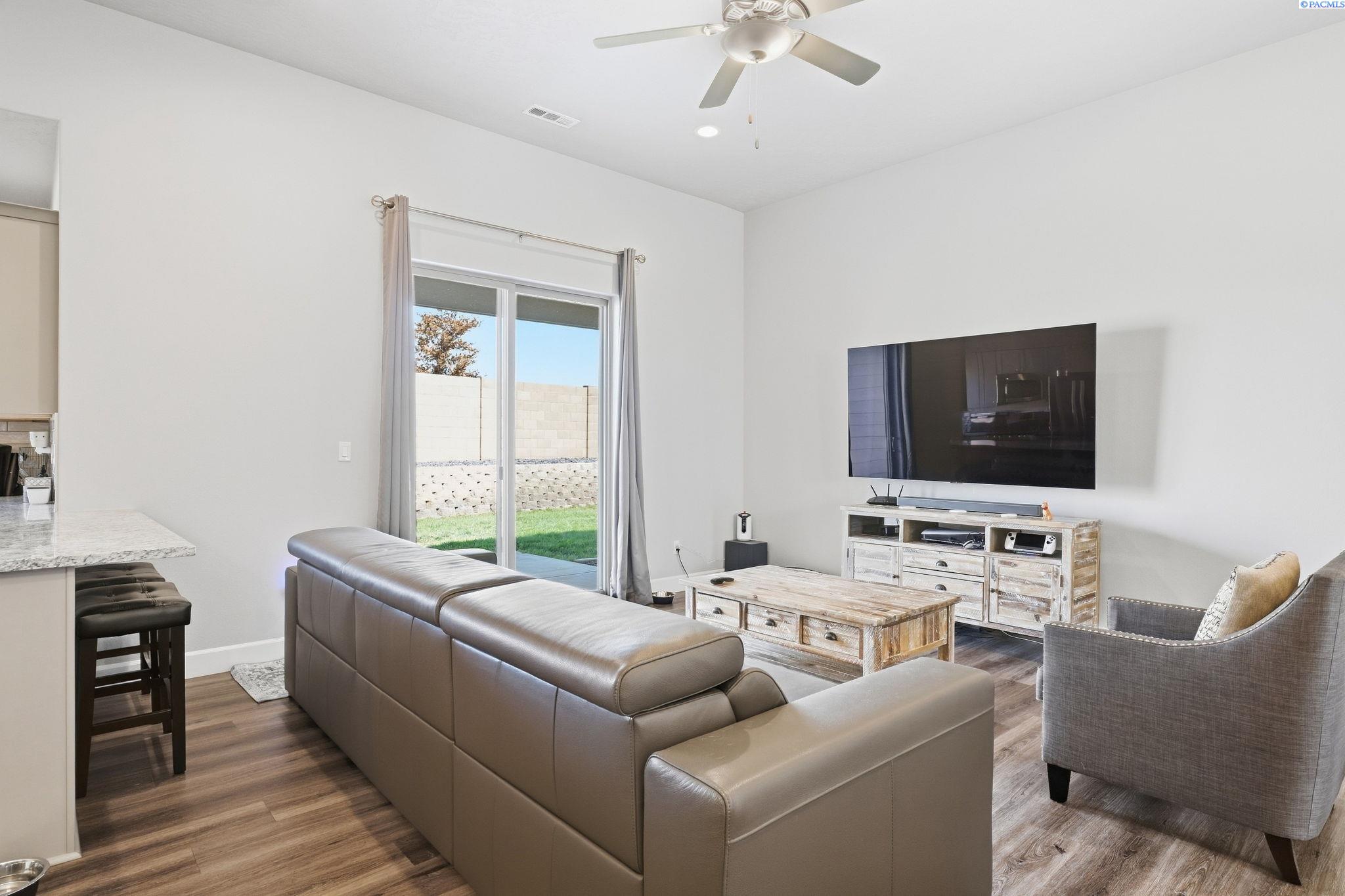 7207 Courtney Ct