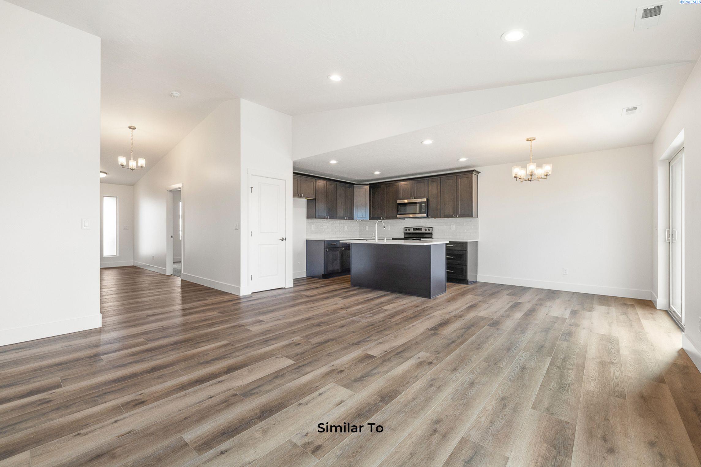 10211 Redbud Dr
