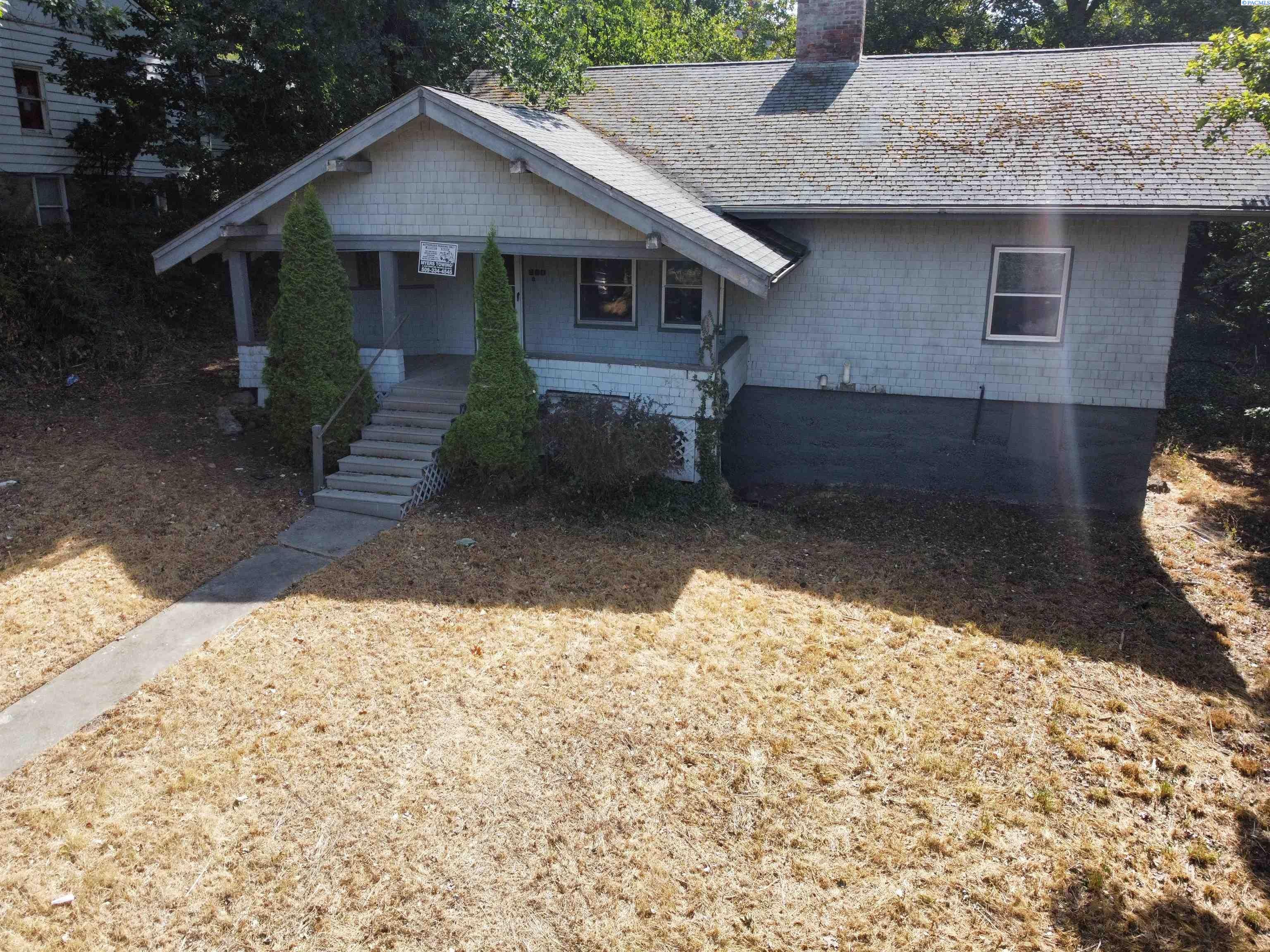 IDX 4 960 NE Maple St