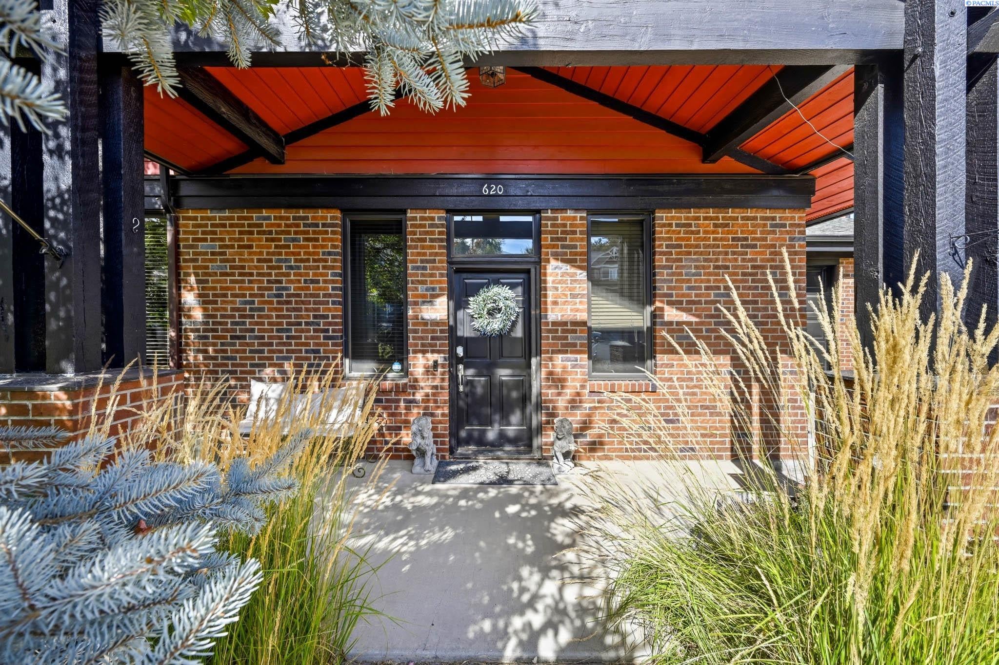 IDX 4 620 SE Edge Knoll Dr