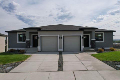 Photo of 831 Rio Vista Loop #Lot32, Richland, WA 99352 (MLS # 297036)