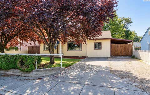 Photo of 114 S Vancouver Street, Kennewick, WA 99336 (MLS # 295853)