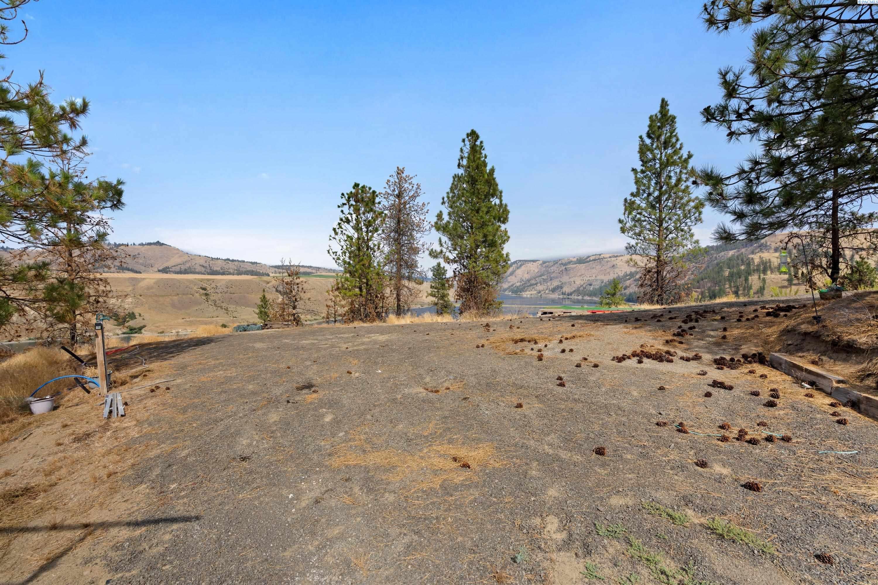 42401 John’s View Pl E