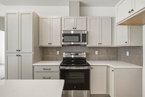 Photo of 4425 Conifer St, West Richland, WA 99353 (MLS # 296464)