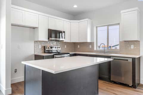Photo of 7672 Grapevine Ct, West Richland, WA 99353 (MLS # 294857)