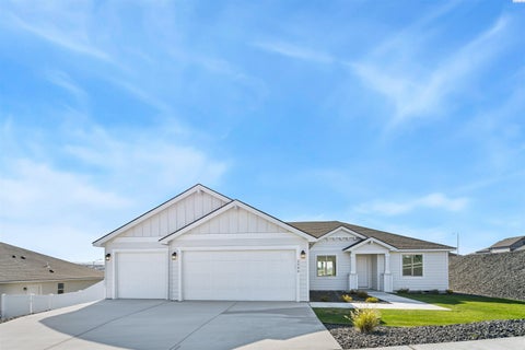 Photo of 2946 S Osborne St, Kennewick, WA 99338 (MLS # 295651)
