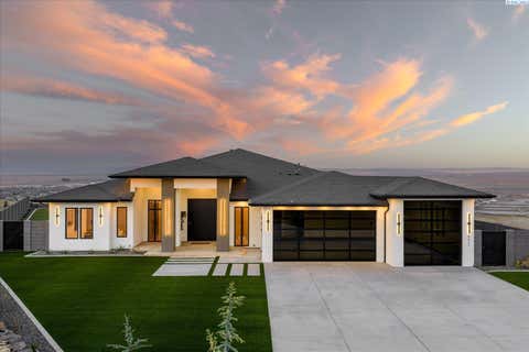 Photo of 6917 W 22nd Ave, Kennewick, WA 99338 (MLS # 294940)