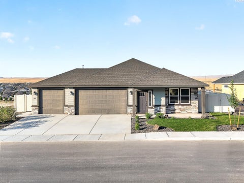 Photo of 6891 W 24th Avenue, Kennewick, WA 99338 (MLS # 296189)