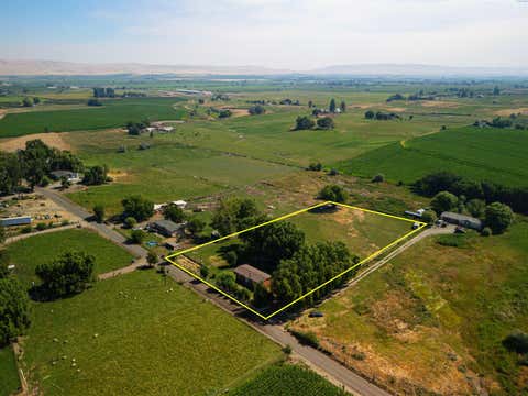 Photo of 701 Arms Rd, Outlook, WA 98938 (MLS # 295570)