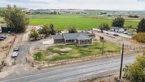 Photo of 2680 Van Belle Rd, Outlook, WA 98938 (MLS # 297175)