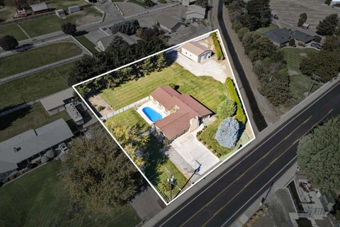Photo of 2610 S Vancouver St, Kennewick, WA 99337 (MLS # 296936)