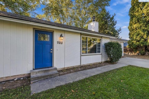 Photo of 703 W 48th Ave, Kennewick, WA 99337 (MLS # 296993)