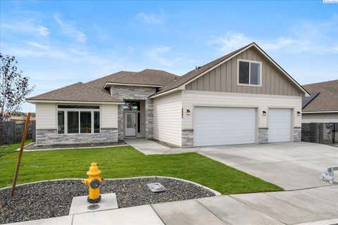 Photo of 2892 S Alaska St, Kennewick, WA 99338 (MLS # 295923)