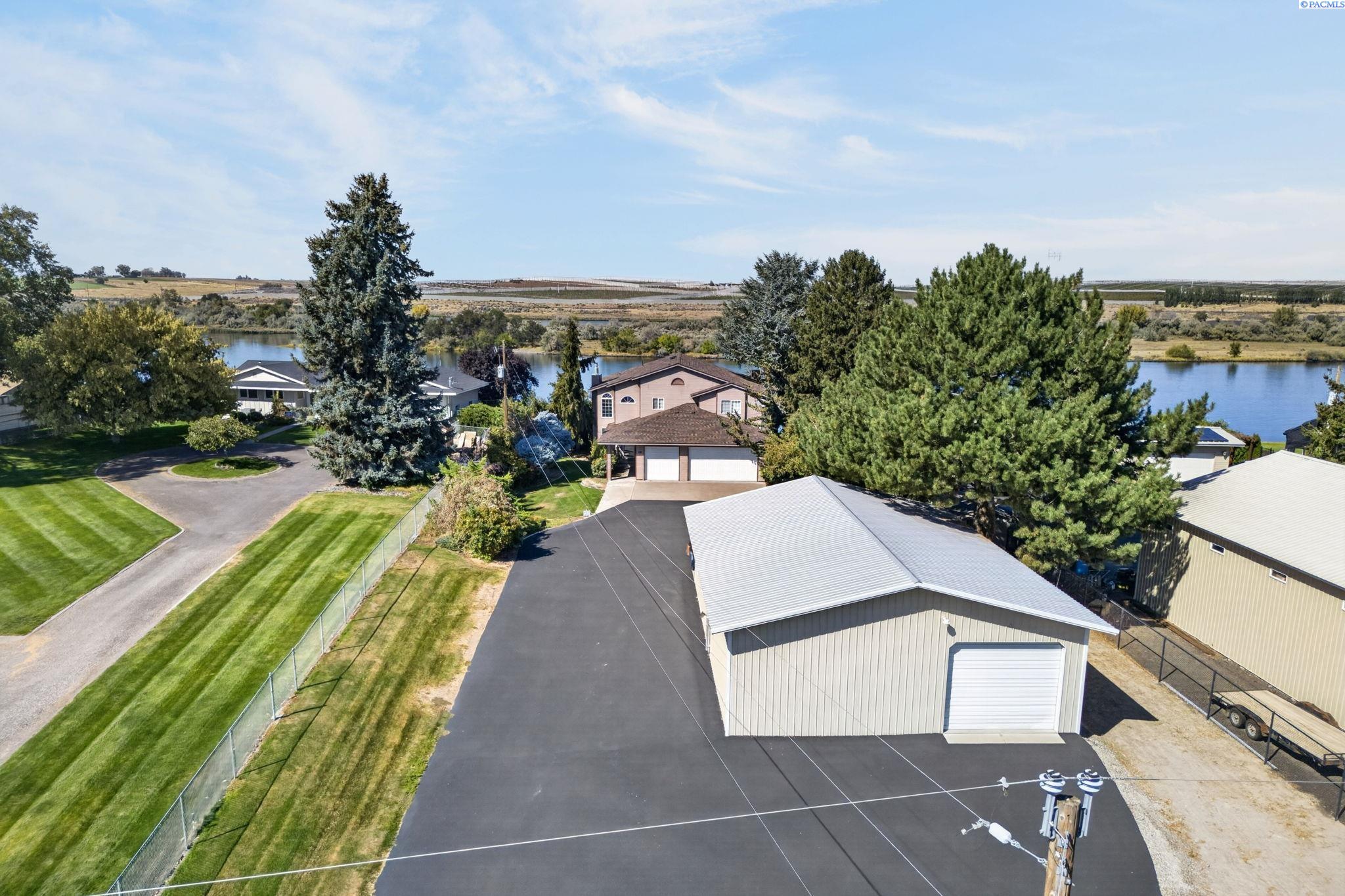 39 Paradise Drive