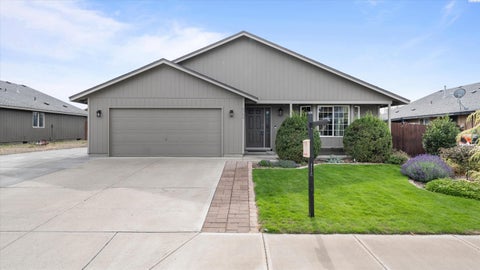 Photo of 6704 Comiskey Dr, Pasco, WA 99301 (MLS # 296768)