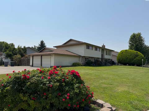 Photo of 621 Saint St, Richland, WA 99354 (MLS # 295787)