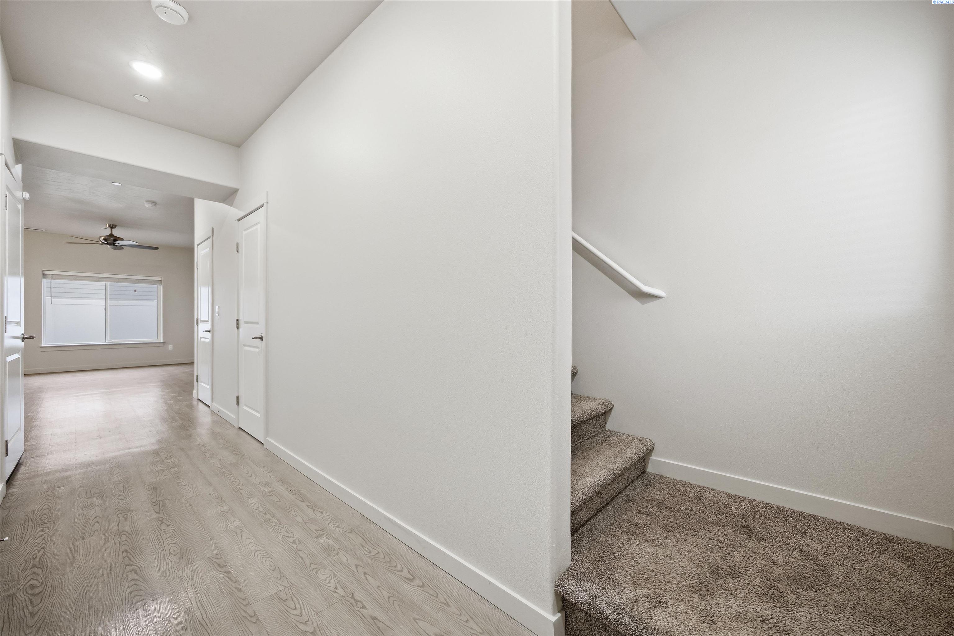 541 S Quillan Place - Photo 4