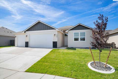 Photo of 7221 W 29th Pl, Kennewick, WA 99338 (MLS # 294589)