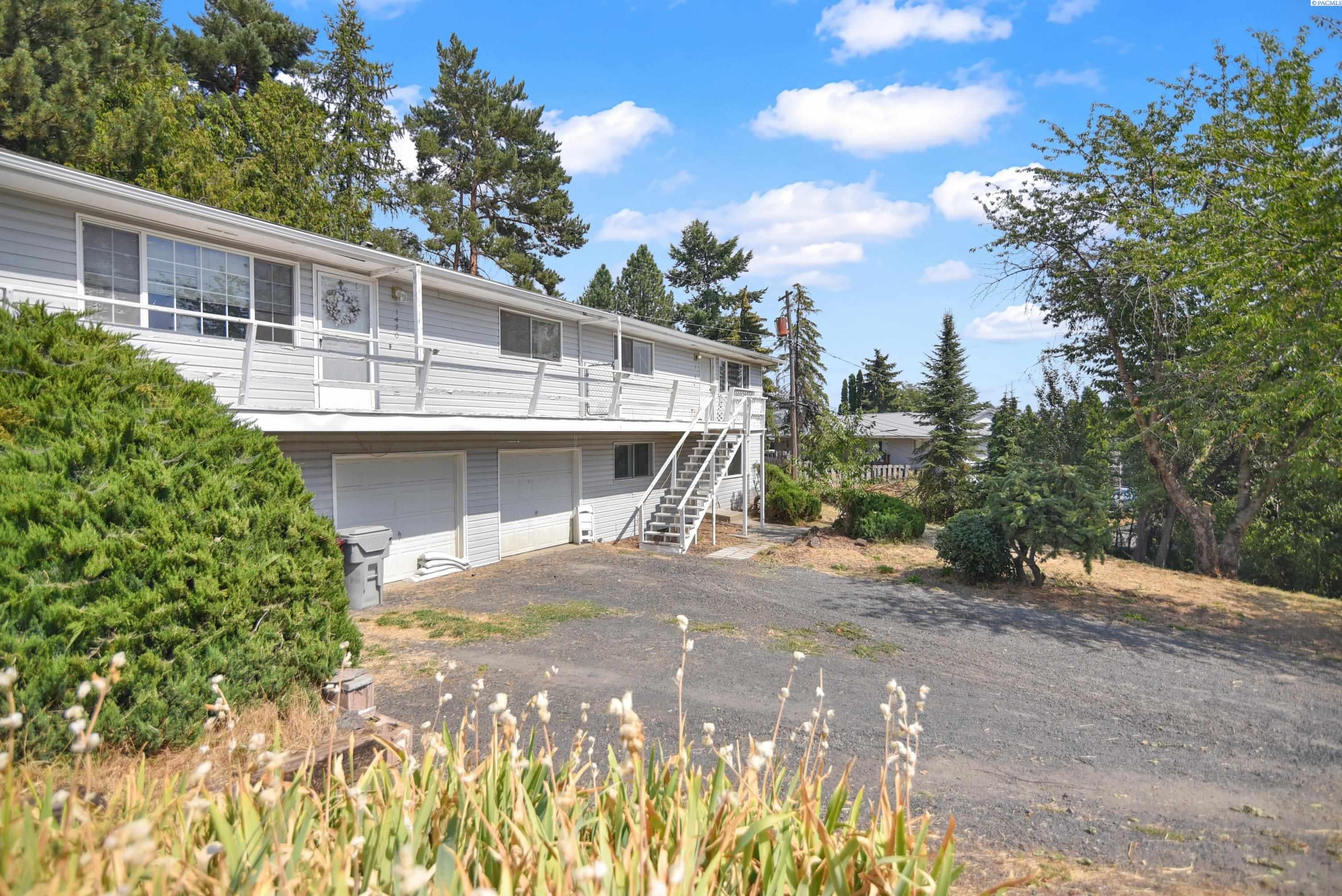 IDX 3 1430 NW Deane St.