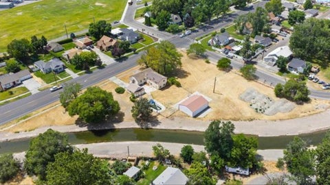 Photo of 840 W Kennewick Ave, Kennewick, WA 99336 (MLS # 296656)