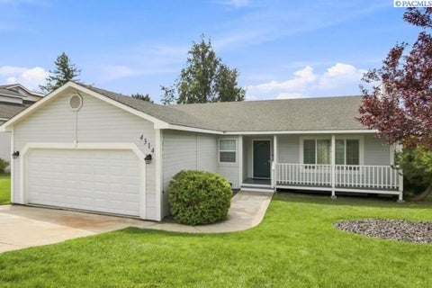 Photo of 4314 Desert St, Pasco, WA 99301 (MLS # 295784)