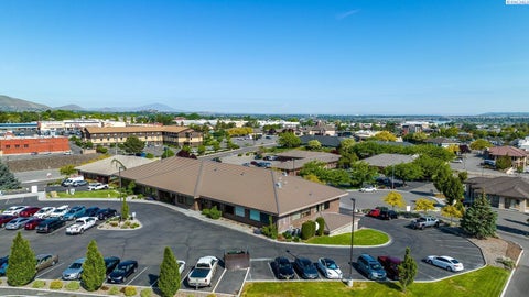Photo of 7401 W Hood Place #110, Kennewick, WA 99336 (MLS # 297185)