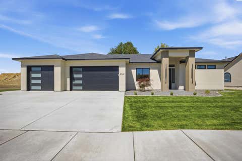 Photo of 8034 W 12th Ave, Kennewick, WA 99338 (MLS # 292952)