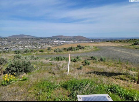 Photo of 107043 E 245 Pr SE, Kennewick, WA 99338 (MLS # 297113)