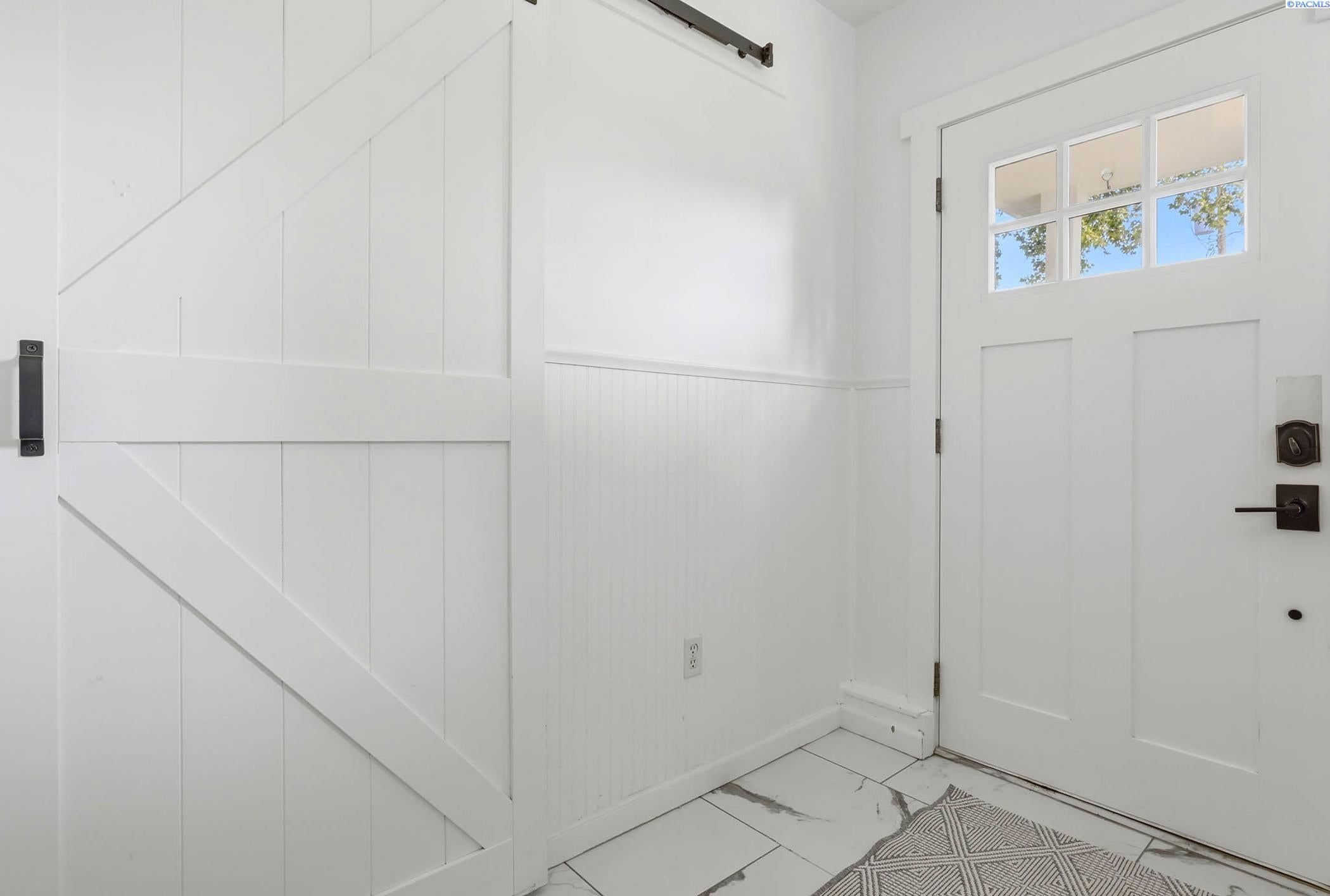 IDX 4 5113 W Sylvester St.