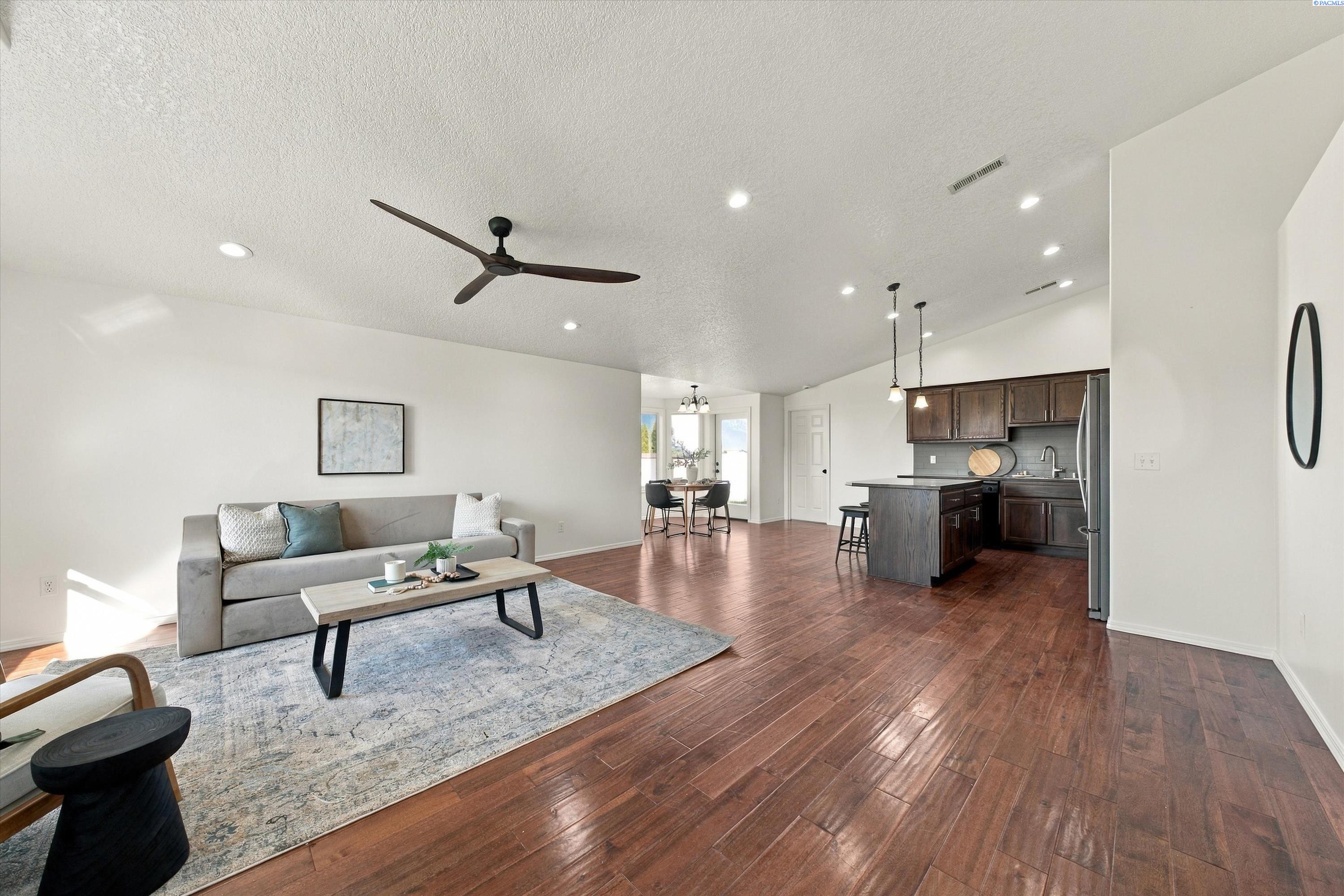 IDX 3 6209 Panther Lane