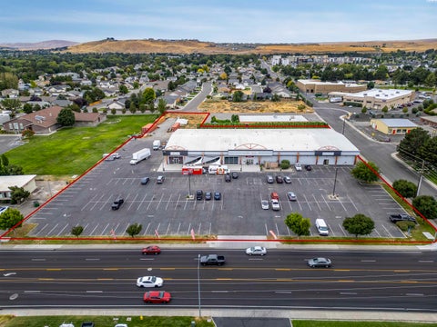 Photo of 7425 W Clearwater Ave, Kennewick, WA 99336 (MLS # 296247)