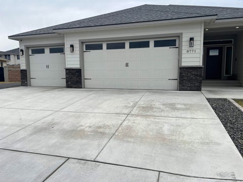 Photo of 8771 W 11th Avenue, Kennewick, WA 99337 (MLS # 296185)