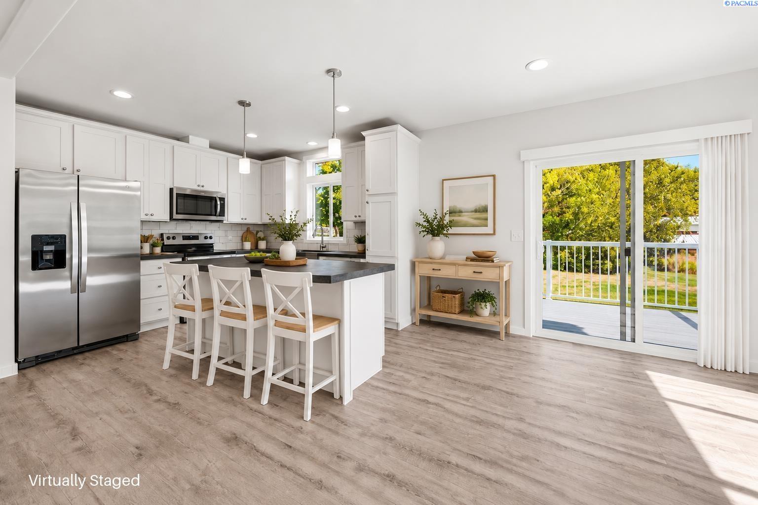 IDX 4 509 W Bartlett St.
