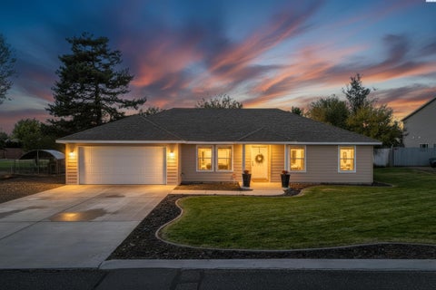 Photo of 1306 Road 36, Pasco, WA 99301 (MLS # 296931)