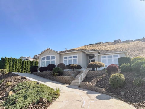 Photo of 231 Meadowridge Loop, Richland, WA 99352 (MLS # 295483)