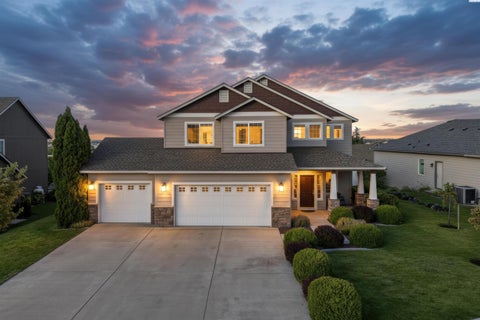 Photo of 446 Satus Street, Richland, WA 99352 (MLS # 296059)