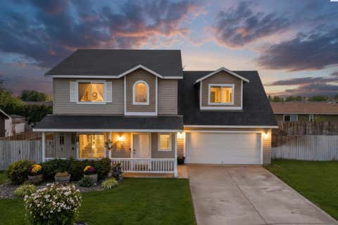 Photo of 1560 Desert Springs Avenue, Richland, WA 99352 (MLS # 295882)