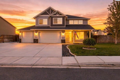 Photo of 5902 Nauvoo Ln, Pasco, WA 99301 (MLS # 296117)